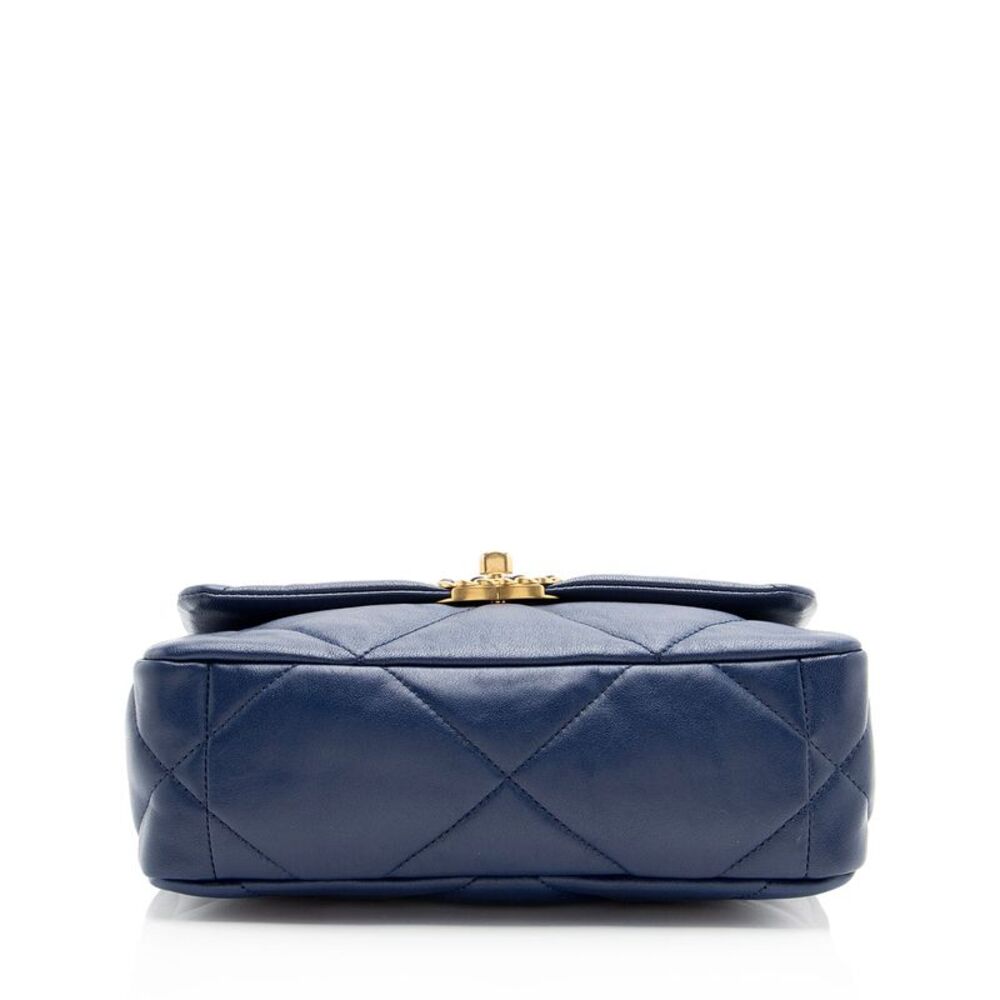 Chanel Lambskin 19 Medium Flap Shoulder Bag - Picture 4 of 10